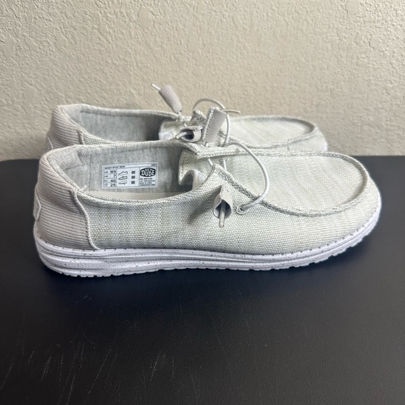 Sold Hey Dude Wendy Canvas Mint green Women's Lightweight Shoes shoes Size 9 - Picture 2 of 6